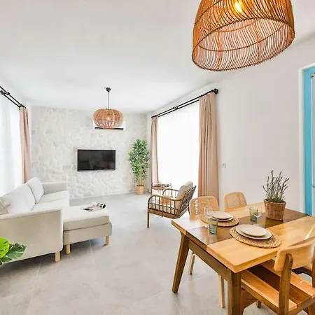 Hotel Selene / Kalkan 4*